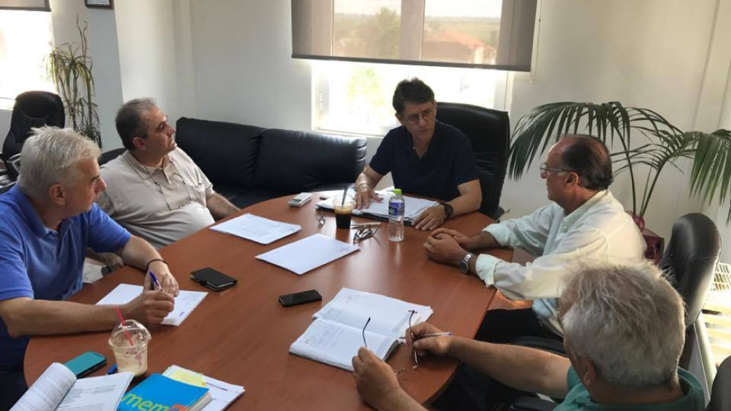 Σύσκεψη για τη λήψη προληπτικών μέτρων για την αντιμετώπιση του επερχόμενου καύσ