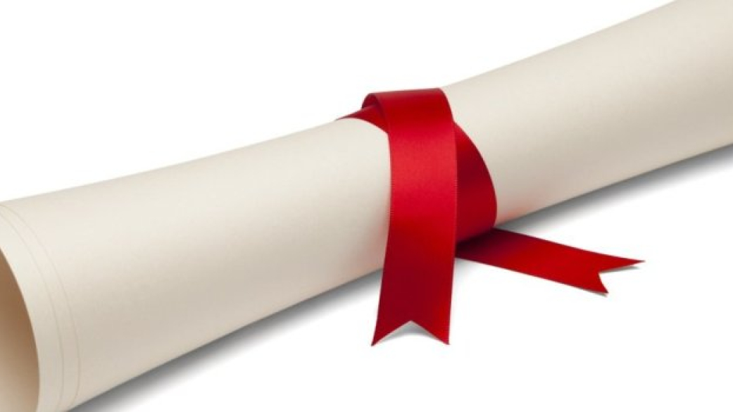 Πρόσκληση για την τελετή απονομής επαίνων στους απόφοιτους μαθητές του Δήμου μας