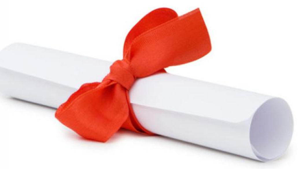 απονομή επαίνων στους μαθητές που εισήχθησαν στην Τριτοβάθμια Εκπαίδευση