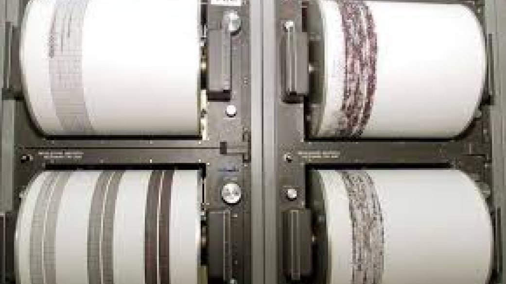 συνέντευξη του καθηγητή Γεωφυσικής του ΑΠΘ Κώστας Παπαζάχος